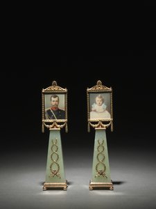Oprawione miniatury: Portret cara Mikołaja II i Portret wielkiej księżnej Olgi, firma Peter Carl Fabergé