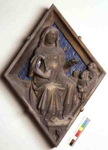 Gramatyka, płytka reliefowa z Campanile (marmurowa i ceramiczna) autorstwa Micheli Gino