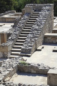 Wschodnia część pałacu króla Minosa w Knossos pomiędzy królową megaron a dziedzińcem centralnym. Kreta. 1600-1450 pne autorstwa Minoan