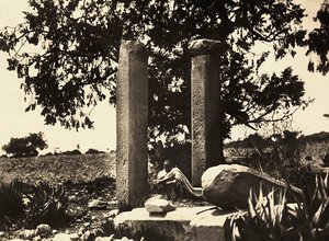 „Budowanie imperium” w epoce faszystowskiej: Aksum pozostaje w Cohaito, 09.05.1936 (zdjęcie czarno-białe) autorstwa Modestino Baldinetti