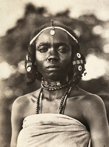 „Budowanie imperium” w epoce faszystowskiej: Cantibali Osman Edad, 09.05.1936 (zdjęcie czarno-białe) autorstwa Modestino Baldinetti