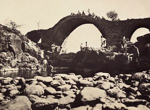 Budowanie imperium w epoce faszystowskiej: portugalski most na rzece Angareb, 09.05.1936 (zdjęcie czarno-białe) autorstwa Modestino Baldinetti