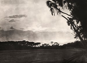 „Budowanie imperium” w epoce faszystowskiej: zachód słońca nad Gasc, 09.05.1936 (zdjęcie czarno-białe) autorstwa Modestino Baldinetti