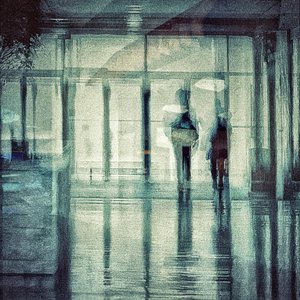 Refleksje w deszczowy dzień autorstwa Molly Fu APA
