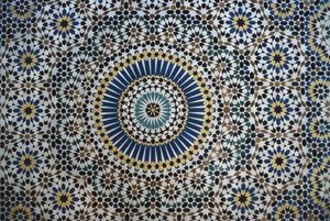 Kasbah of Thamiel glaoui, płytki zellij, detal (ceramika) autorstwa Moroccan School