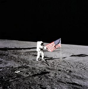 Apollo 12 - NASA, 1969.