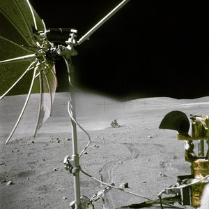 Apollo 16 - NASA, 1972. autorstwa NASA Images