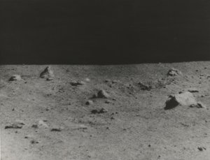 [Powierzchnia Księżyca sfotografowana przez Surveyor V], 1967. autorstwa NASA Images