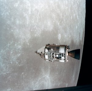 Moduły dowodzenia i obsługi Apollo 15 na orbicie księżycowej, 1971.