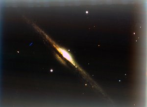 Galaktyka Igła w śpiączce Bereniki. autorstwa NASA Images