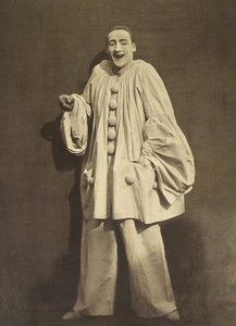 Pierrot Laughing (francuski mim Charles Deburau), fot. Gaspard-Felix Tournachon aka Nadar, c. 1855 autorstwa Nadar
