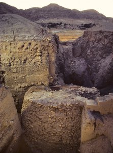 Wykop na neolitycznym stanowisku archeologicznym Jerycho autorstwa Nathan Benn
