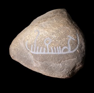 Szwedzkie neolityczne graffiti przedstawiające statek. Sztokholmskie Muzeum Historyczne Suede