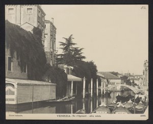 Gezicht op de Rio dei Ognissanti te Venetië Wenecja - Rio d