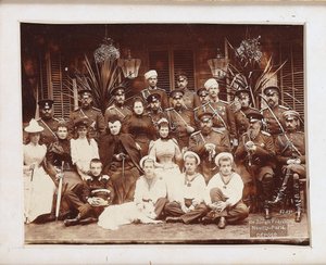 Romanowowie: Rodzina cesarza Aleksandra III , c. 1890. autorstwa Neuilly sur Seine . Photo studio