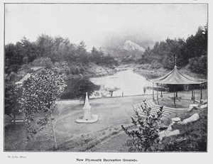 New Plymouth, Nowa Zelandia: New Plymouth Recreation Grounds (zdjęcie czarno-białe) autorstwa New Zealand Photographer