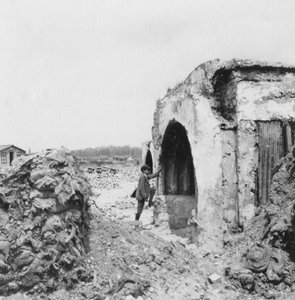 Ziemianka betonowa i wyłożona żelazem falistym, I wojna światowa, c1914-c1918