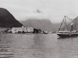 Balholm (zdjęcie czarno-białe) autorstwa Norwegian Photographer