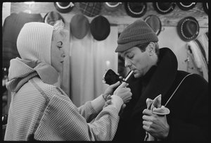 Janet Leigh i Tony Curtis na Zimowych Igrzyskach Olimpijskich w Squaw Valley w Kalifornii autorstwa Orlando Suero