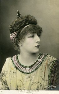 Henriette Rosine Bernard aka Sarah Bernhardt (1844-1923) jako „Théodora”, gra Victorien Sardou, 1884 (zdjęcie) autorstwa Paul Nadar