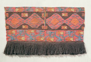 Koszula z wełnianego gobelinu interlock, Nazca Culture (materiał) autorstwa Peruvian School
