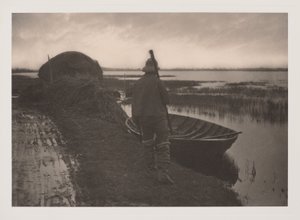 Człowiek z mokradeł idący ciąć trzcinową ściółkę, z Życia i krajobrazu na Norfolk Broads autorstwa Peter Henry Emerson