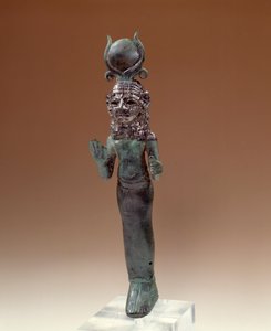 Starożytności orientalne: bogini fenicka. Statuetka z brązu i srebra. 700-600 pne. Paryż, Luwr autorstwa Phoenician