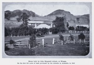 Dom zbudowany przez Johna Kingsmill Abbott, w Wingen, na pierwszych 330 akrach ziemi zakupionej przez Abbottów w Australii w 1843 roku (zdjęcie czarno-białe) autorstwa Photographer Australian