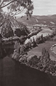 Rzeka Derwent niedaleko New Norfolk, Tasmania (zdjęcie czarno-białe) autorstwa Photographer Australian