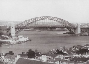 Sydney Harbour Bridge (zdjęcie czarno-białe)