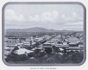 Townsville, stolica North Queensland (zdjęcie czarno-białe) autorstwa Photographer Australian