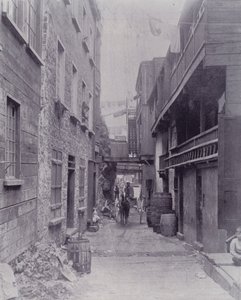 Kanada: Little Champlain Street, Quebec (zdjęcie czarno-białe) autorstwa Photographer Canadian