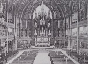 Wnętrze katedry Notre Dame, Montreal (zdjęcie czarno-białe)