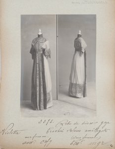 Strona albumu: House of Worth, suknia obiadowa autorstwa Photographer French