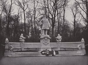 Monument In The Siegesallee, Friedrich Wilhelm, Wielki Elektor (zdjęcie czarno-białe) autorstwa Photographer German