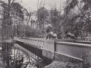 W Tiergarten, Lowenbrucke (zdjęcie czarno-białe) autorstwa Photographer German
