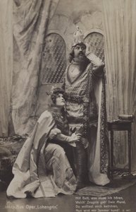 Produkcja opery Richarda Wagnera „Lohengrin” (zdjęcie czarno-białe) autorstwa Photographer German