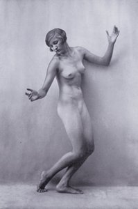 Ciało piękne, kultura fizyczna dla kobiet (zdjęcie czarno-białe) autorstwa Photographer German