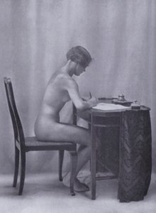 Ciało piękne, kultura fizyczna dla kobiet (zdjęcie czarno-białe) autorstwa Photographer German