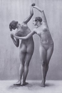 Ciało piękne, kultura fizyczna dla kobiet (zdjęcie czarno-białe) autorstwa Photographer German