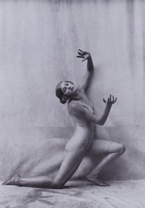Piękne ciało, kultura fizyczna dla kobiet (zdjęcie czarno-białe) autorstwa Photographer German