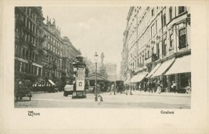 Widok ulicy Wiedeńskiej (zdjęcie czarno-białe) autorstwa Photographer German
