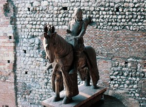 Pomnik konny Cangrande I della Scala, Castelvecchio, Werona, Wenecja Euganejska, Włochy