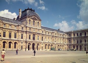 Fasada Henri II w Cour Carree