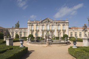 Widok z zewnątrz autorstwa Portuguese School