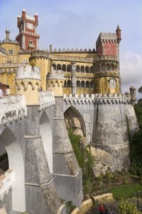 Widok na pałac i mury zewnętrzne autorstwa Portuguese School