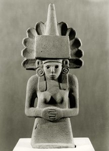 Centeocihuatl, Bogini Kukurydzy, Huastecan, ok. 1930 r. 1000-1250 (wapień) autorstwa Pre Columbian