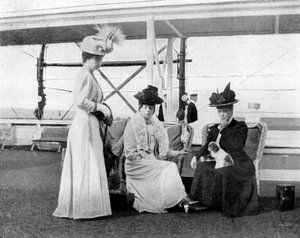 Na pokładzie królewskiego jachtu Victoria and Albert III, 1908.
