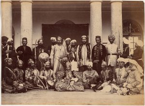 Maharadża Rewy i sardars autorstwa Raja Deen Dayal
