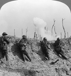 Scena bitwy, Passchendaele, Belgia, I wojna światowa, 1914-1918. autorstwa Realistic Travels Publishers